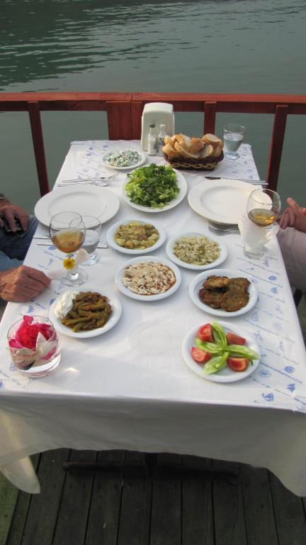 Holiday Hotel דליאן מראה חיצוני תמונה