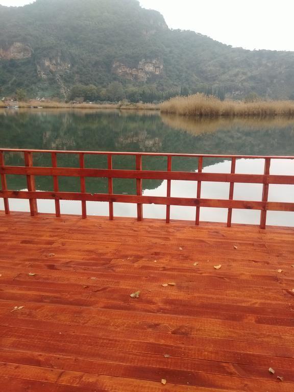 Holiday Hotel דליאן מראה חיצוני תמונה