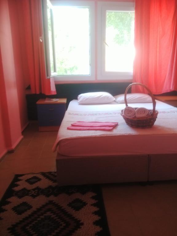 Holiday Hotel דליאן מראה חיצוני תמונה