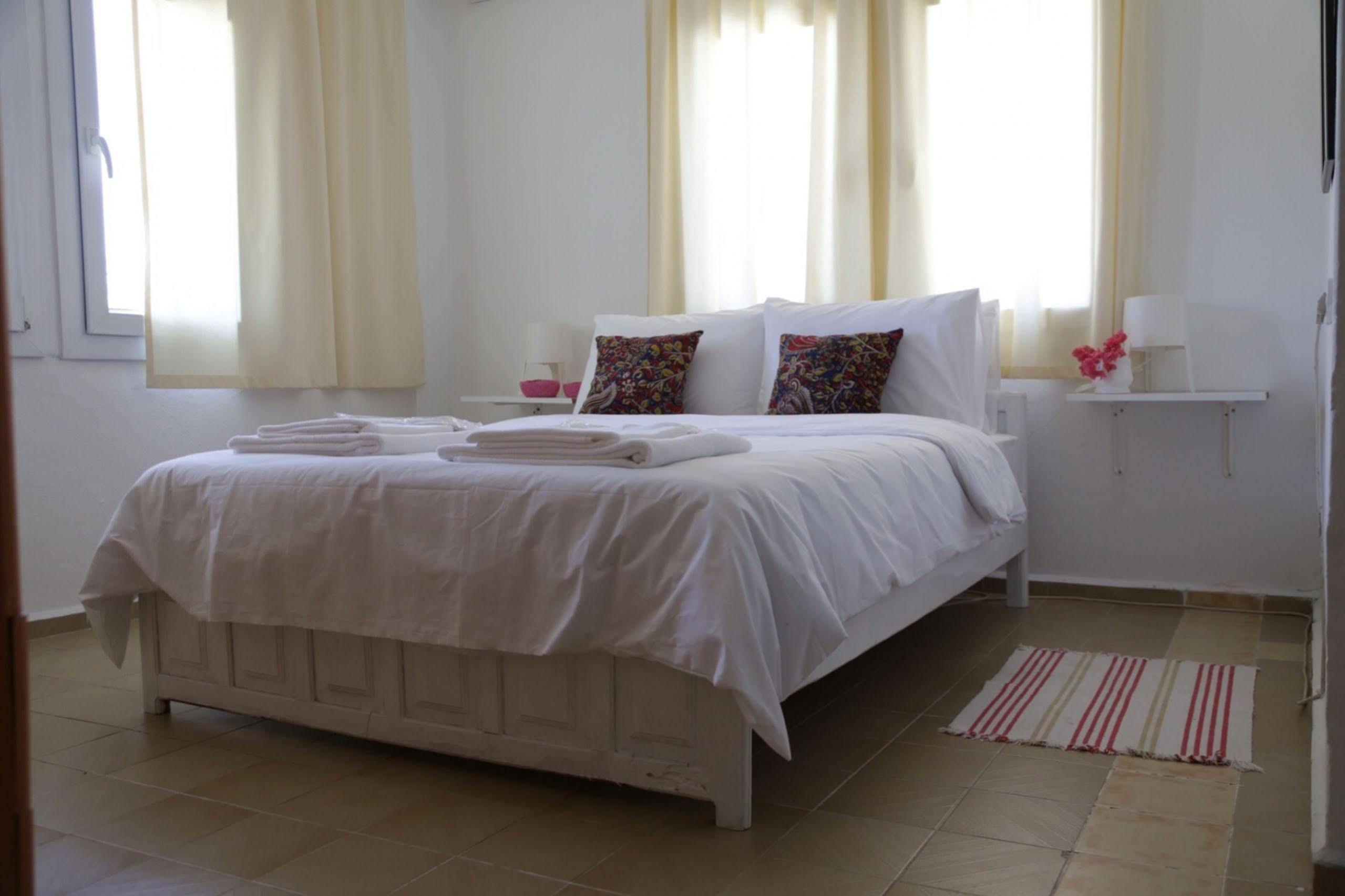 Holiday Hotel דליאן מראה חיצוני תמונה